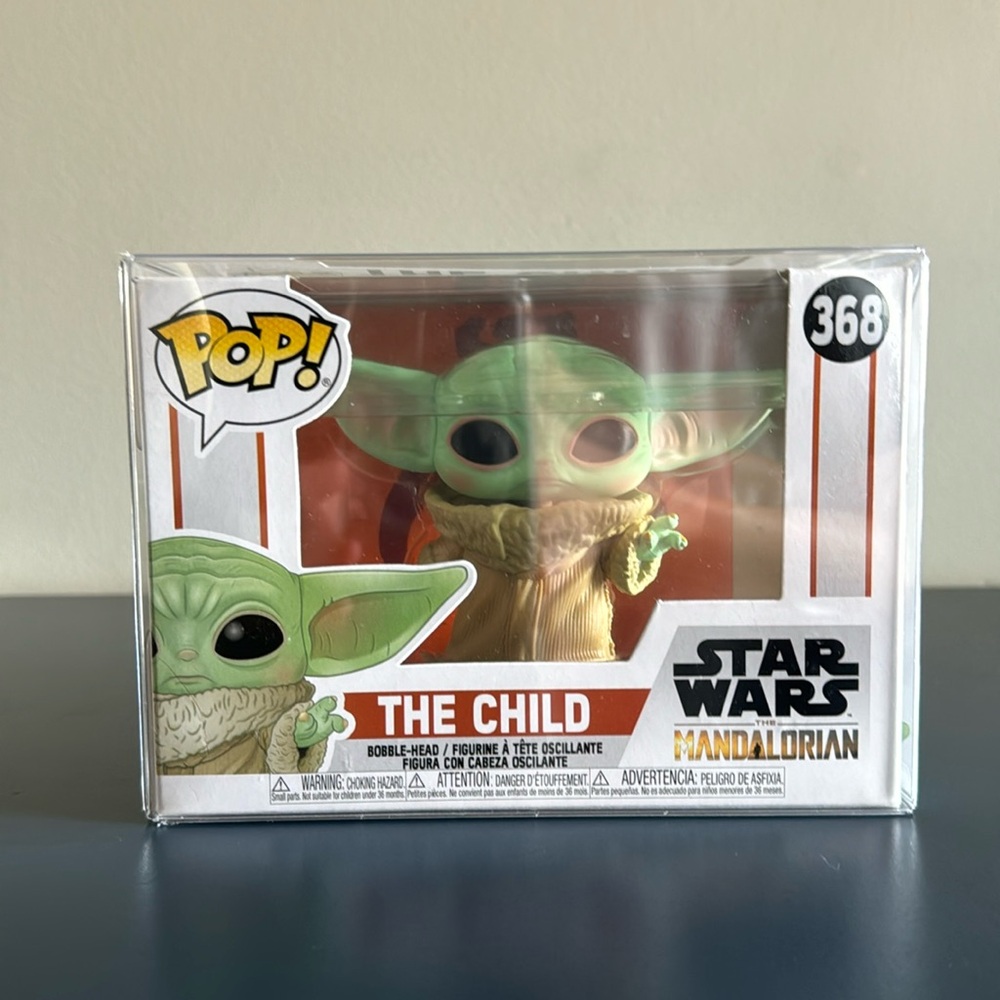 The Child/Baby Yoda Funko POP! (with protective case) - Picture 2 of 5